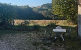 logement indépendant LE POULAILLER proche Guédelon